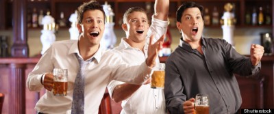 Andrea at the pub with his friends. www.huffingtonpost.com-570 × 238-