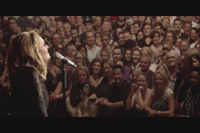 Adele-Live-At-The-Royal-Albert-Hall-2011-HD-Screencaps-adele-28405355-720-480